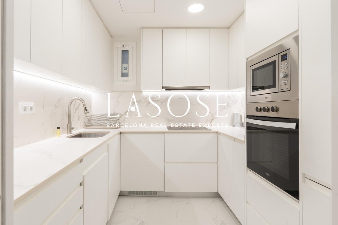 Apartment in Eixample, Barcelona, Spain 3 - 18320010