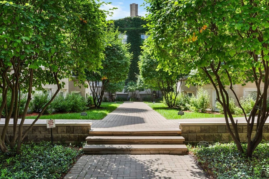 Condo in Chicago, Illinois, United States 2 - 18322289