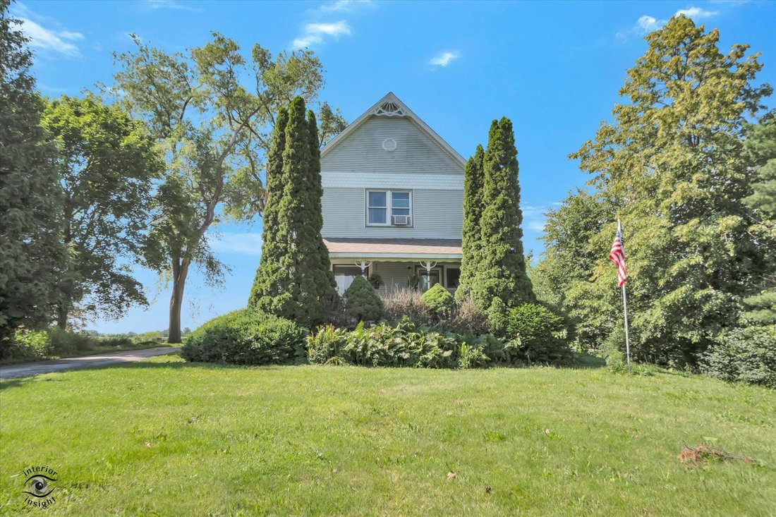 House in Beecher, Illinois, United States 2 - 18322474