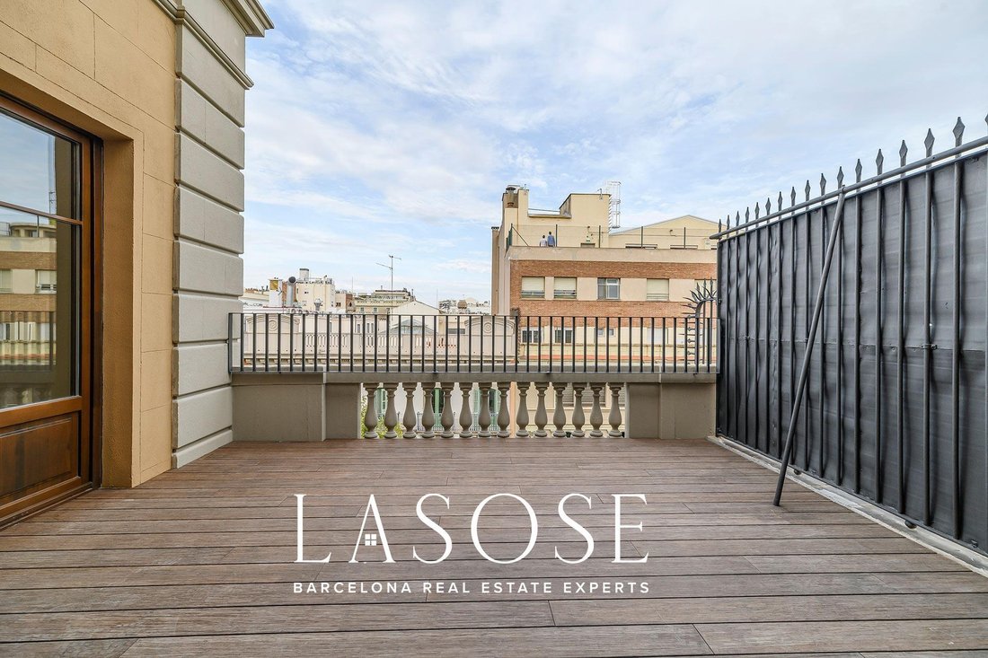 Appartamento a Eixample, Barcellona, Spagna 1 - 18319165