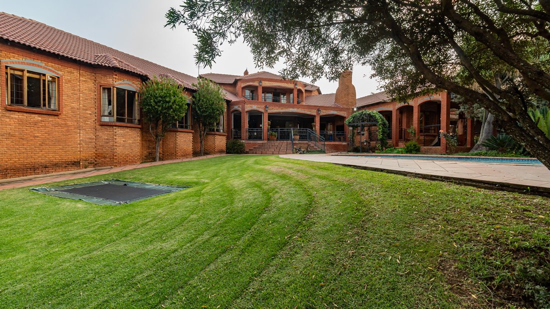 House in Mooikloof, Gauteng, South Africa 5 - 17630354