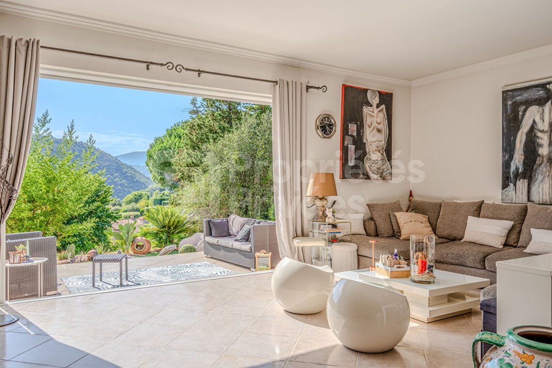 Villa in Auribeau-sur-Siagne, Provence-Alpes-Côte d'Azur, France 3 - 18320279