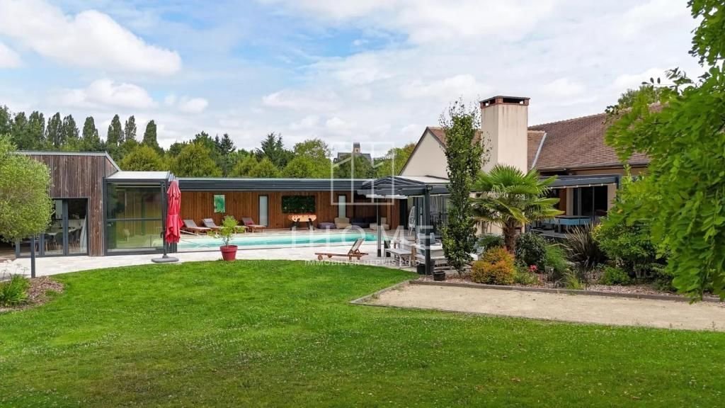 House in Solesmes, Pays de la Loire, France 1 - 18306269