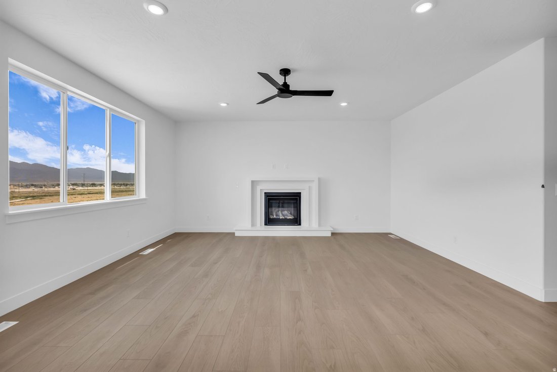 House in Eagle Mountain, Utah, United States 4 - 18321033