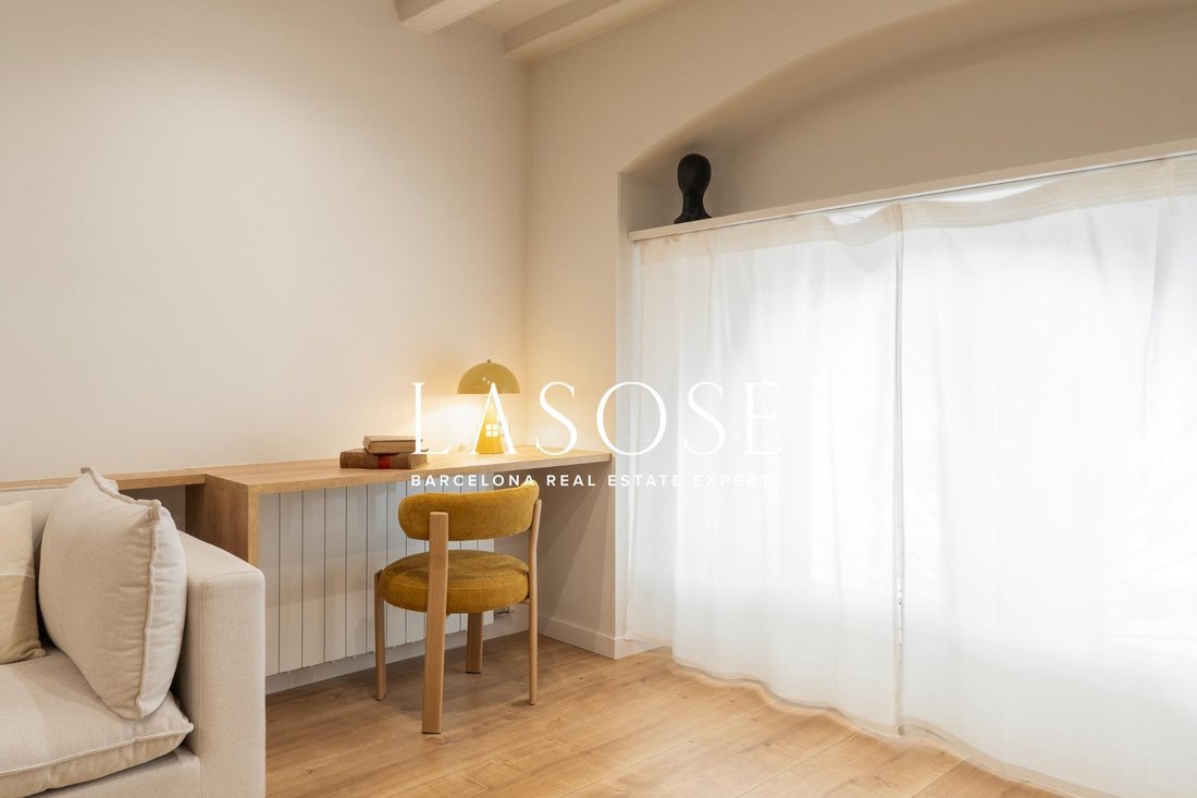 Apartment in Ciutat Vella, Barcelona, Spain 5 - 18319819