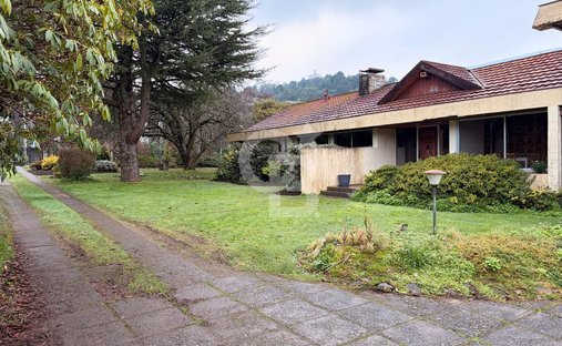Land in Puerto Varas, Los Lagos, Chile 1