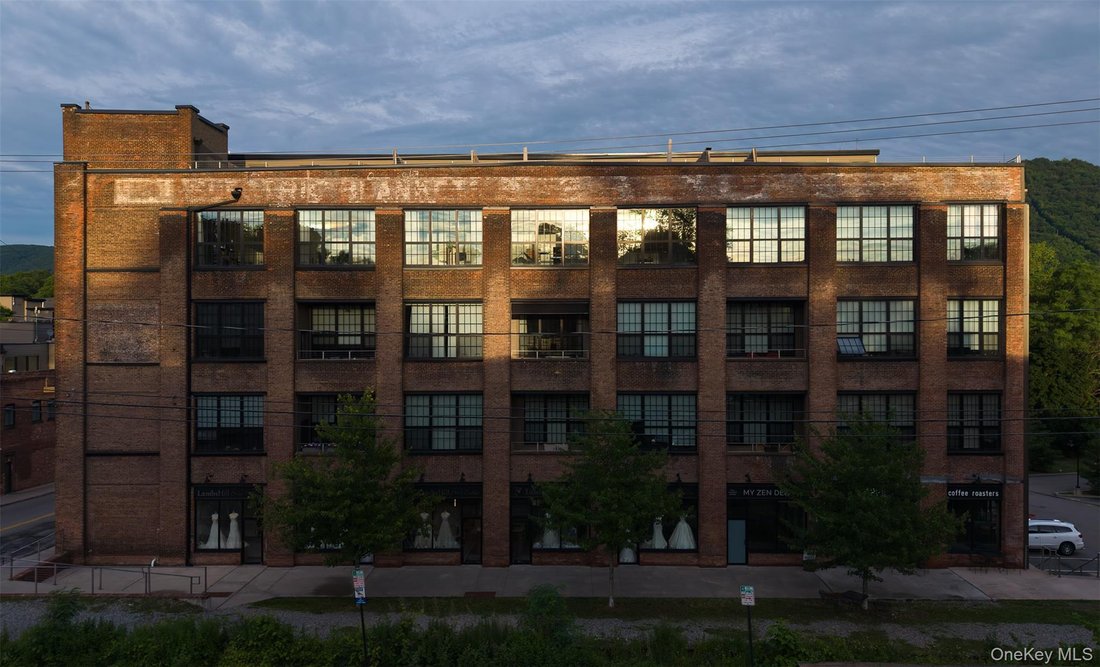 Condo in Beacon, New York, United States 1 - 18320819