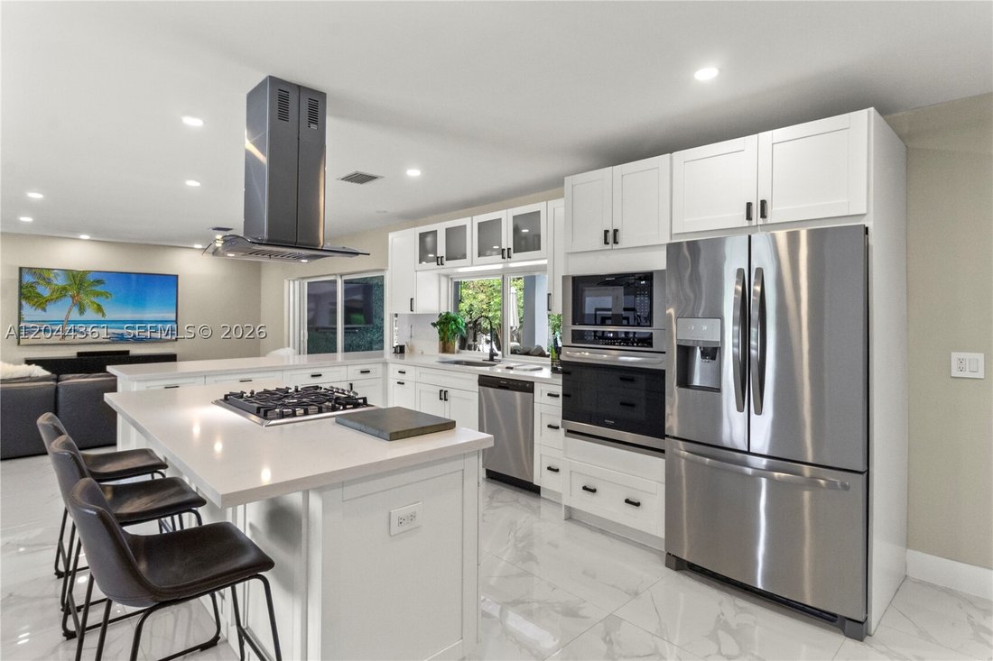 House in Miami, Florida, United States 4 - 18318272