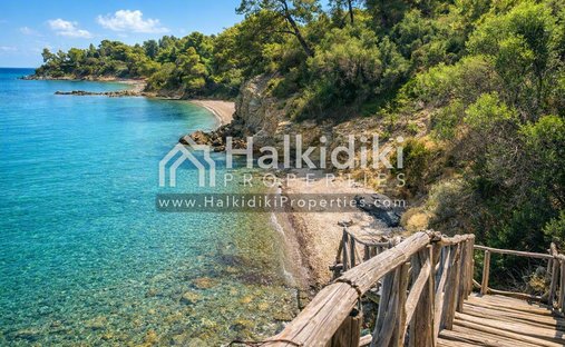 House in Pallini Municipal Unit, Macedonia and Thrace, Greece 1