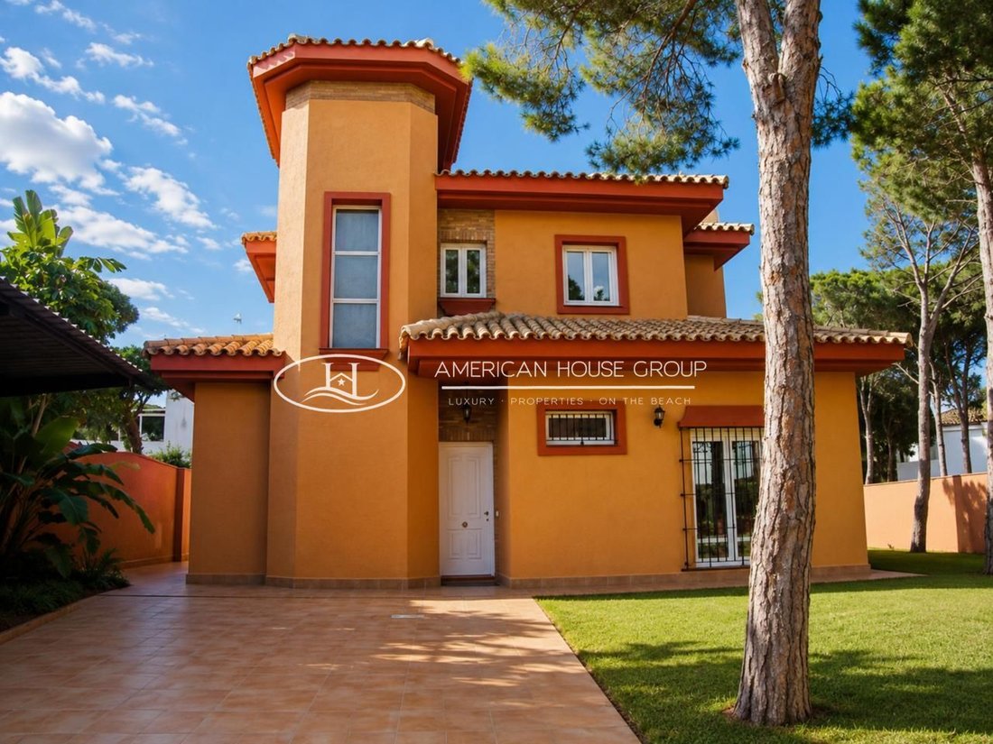 Chalet in Chiclana de la Frontera, Andalusia, Spain 2 - 12725959
