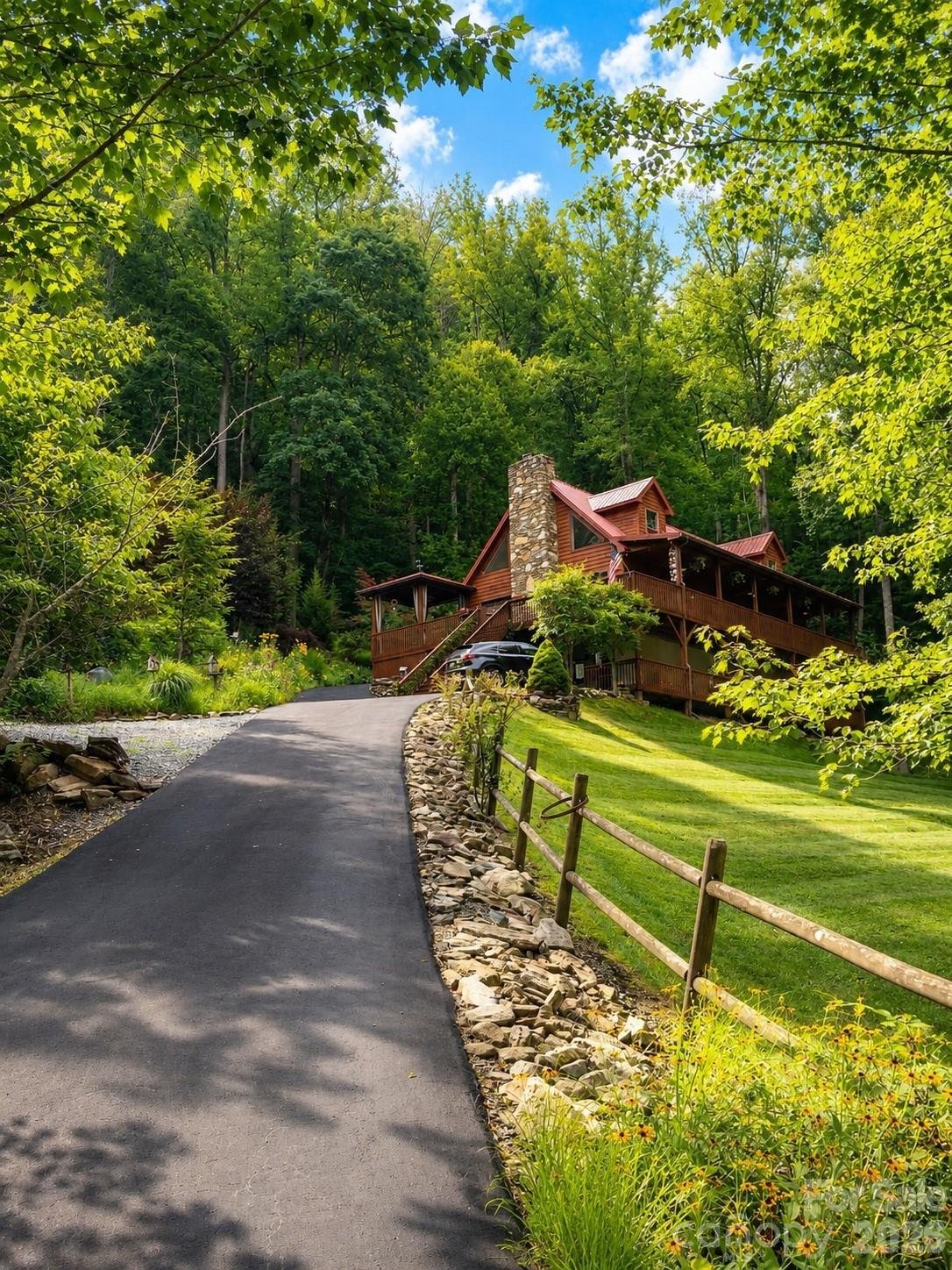 House in Weaverville, North Carolina, United States 3 - 17549059