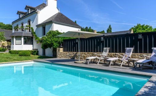 House in Golf, Queven, France 1