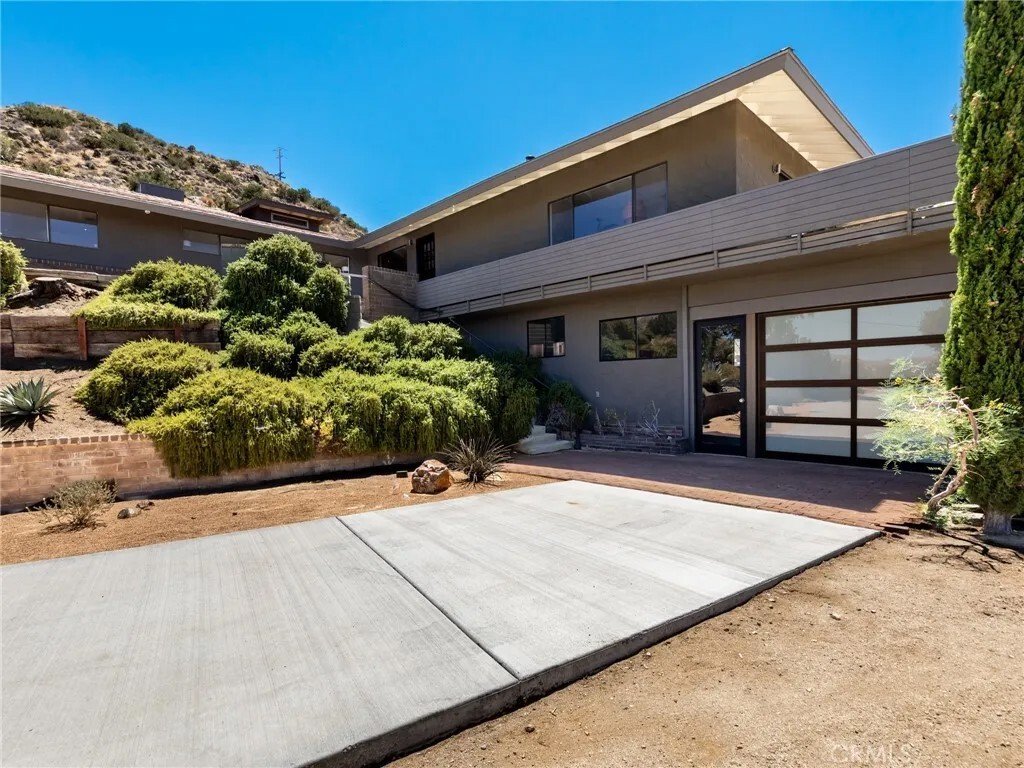 House in Yucca Valley, California, United States 4 - 18321982