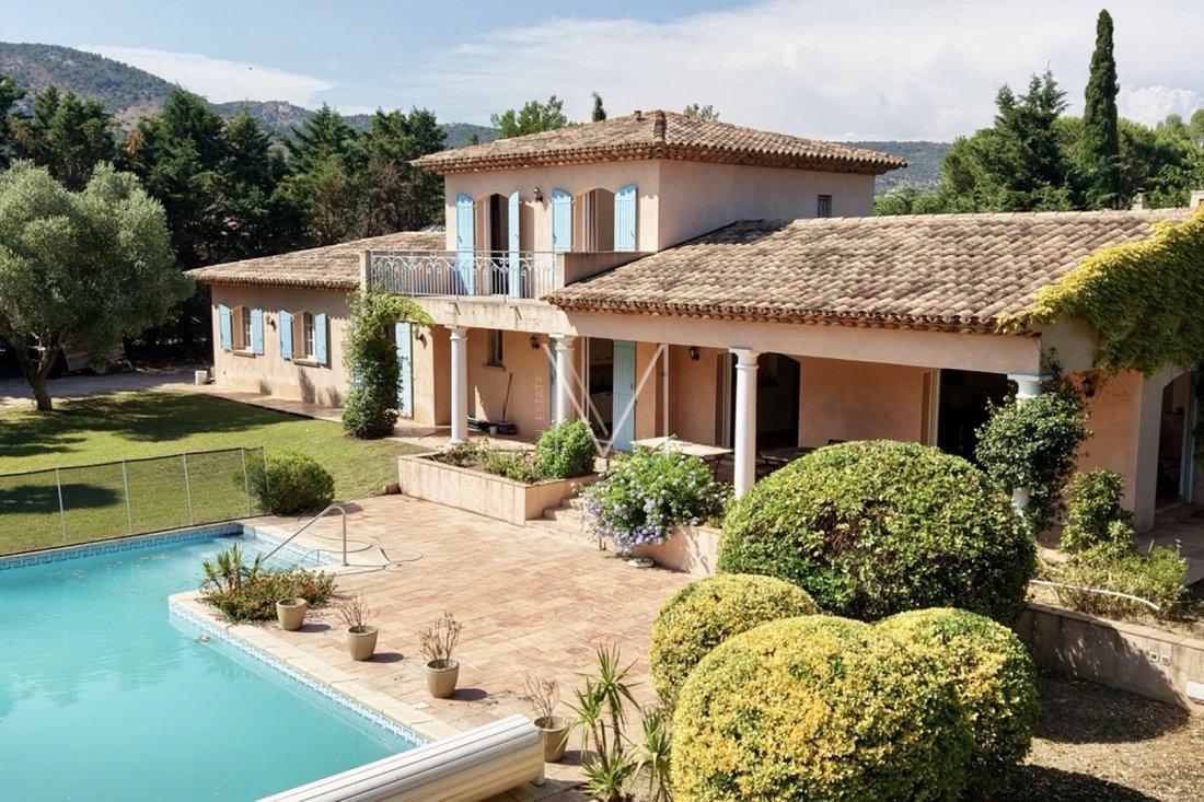 Haus in Le Plan-de-la-Tour, Provence-Alpes-Côte d'Azur, Frankreich 1 - 18321669