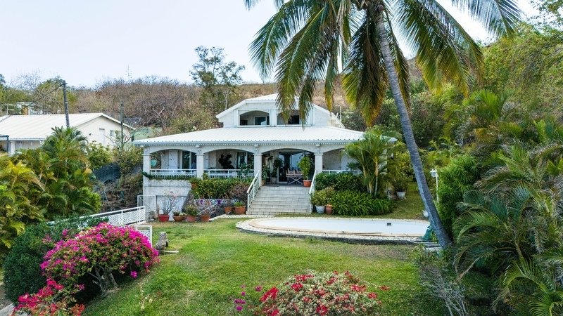 Villa in France 2 - 18322857