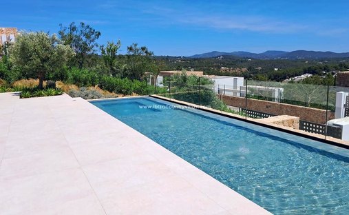 Villa in Roca Llisa, Santa Eularia des Riu, Balearic Islands 1