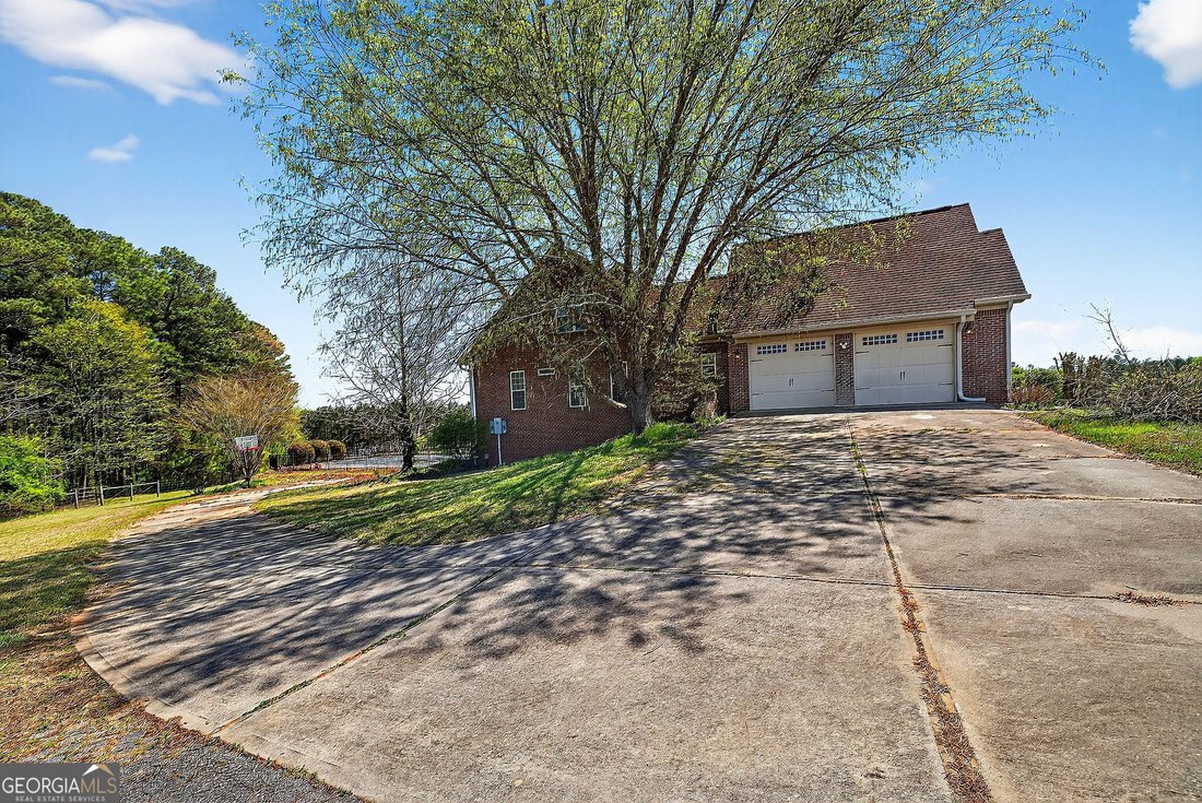 House in Carrollton, Georgia, United States 3 - 18319258