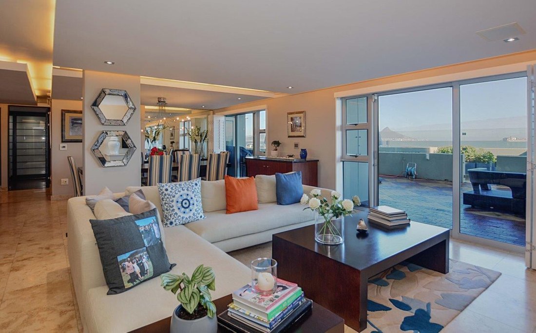 Apartment in Table View, Cape Town, South Africa 2 - 18317972