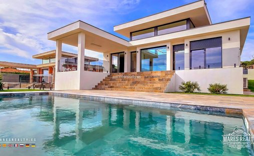 House in Lloret de Mar, Catalonia, Spain 1