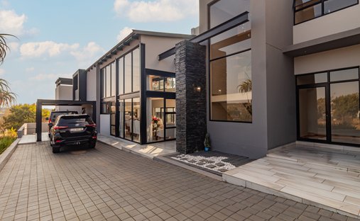 Country House in City of Tshwane Metropolitan Municipality, Gauteng, South Africa 1