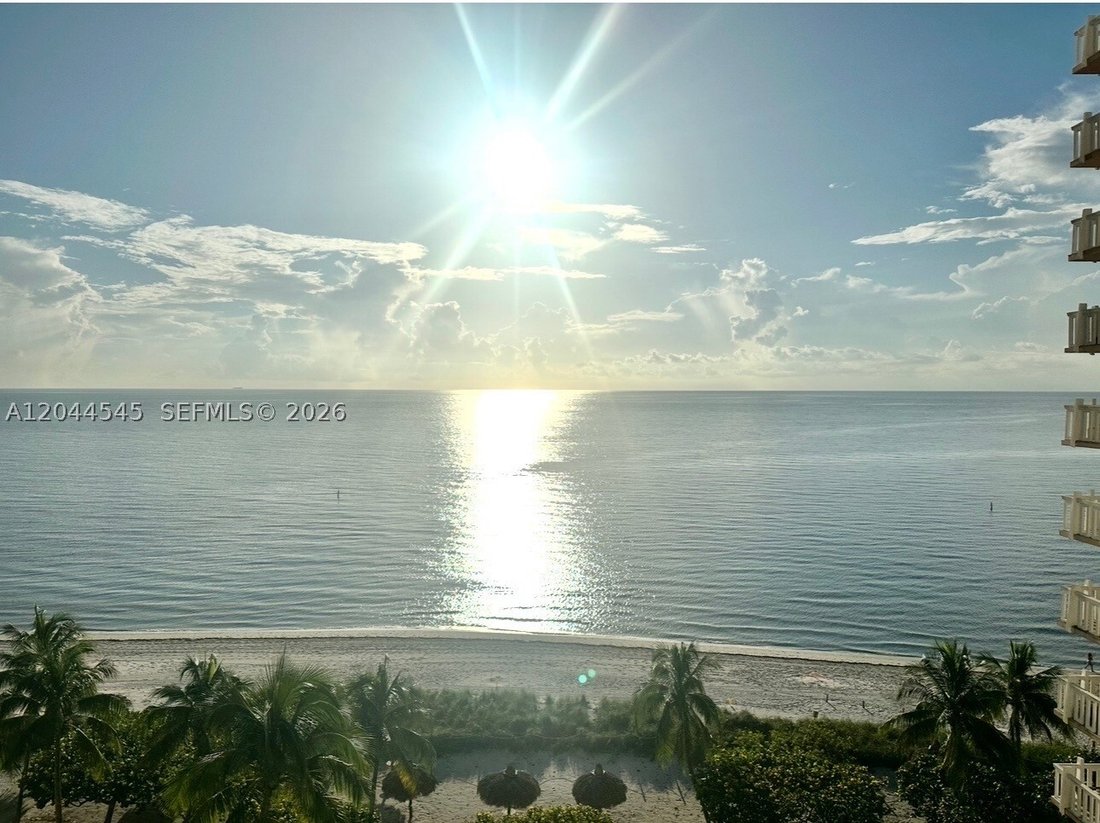 Eigentumswohnung in Key Biscayne, Florida, Vereinigte Staaten 1 - 18318269