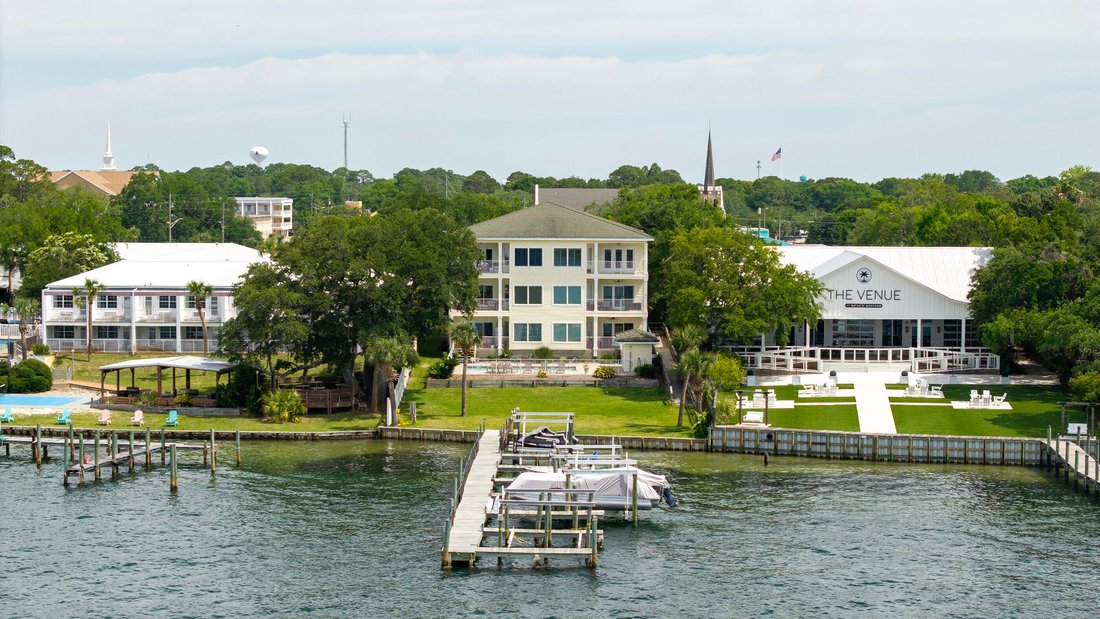 Condo in Wright, Florida, United States 4 - 18321863