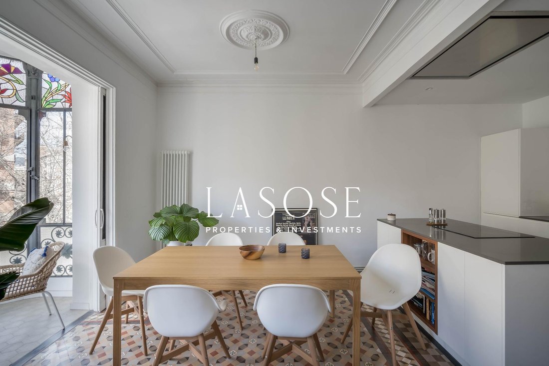 Apartment in Eixample, Barcelona, Spain 4 - 18319803