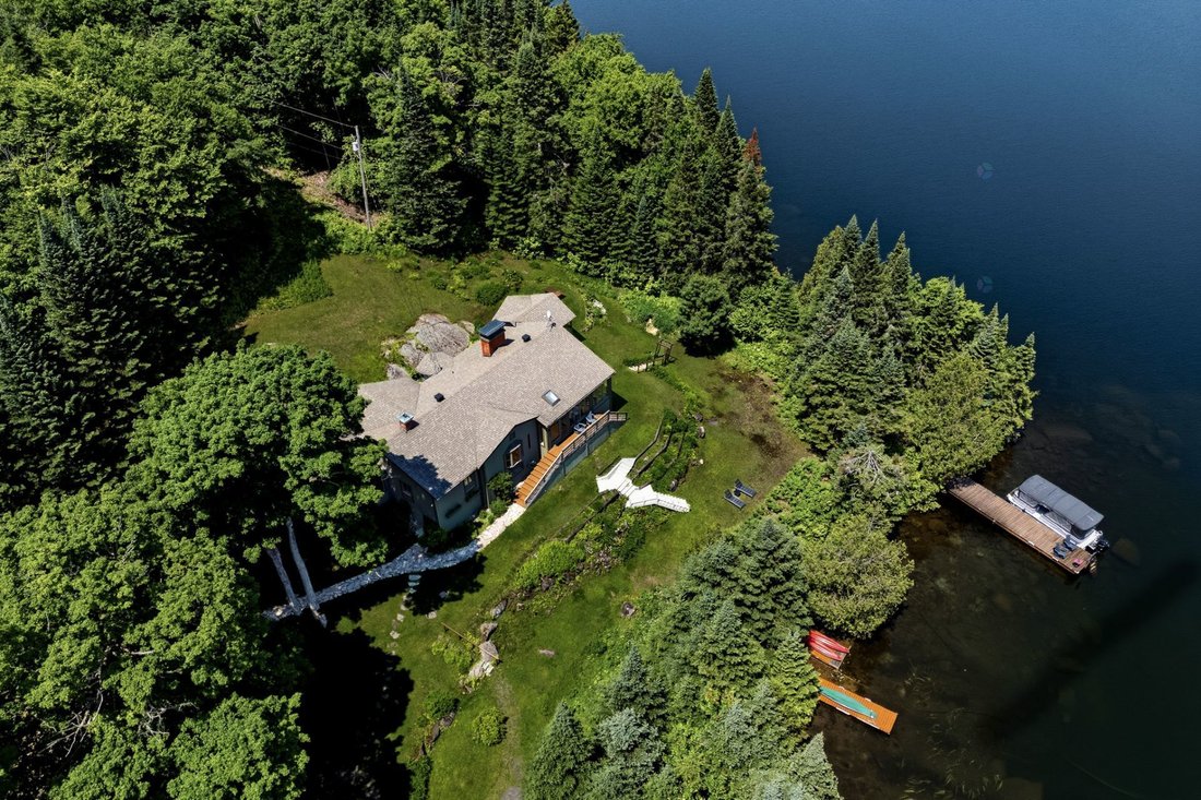 House in Ivry-sur-le-Lac, Quebec, Canada 2 - 18194470