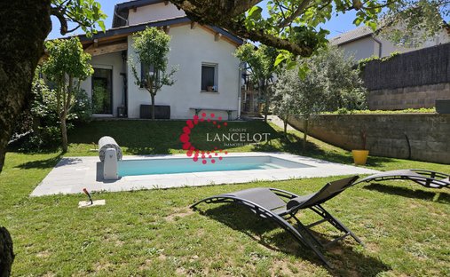 House in Francheville le Haut-Bruissin, Francheville, France 1