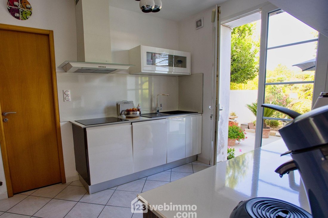 Villa in Bourg, Lagord, France 5 - 18318626
