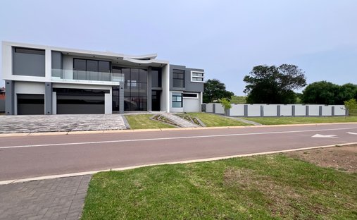 House in Six Fountains Residential Estate, Gauteng, South Africa 1