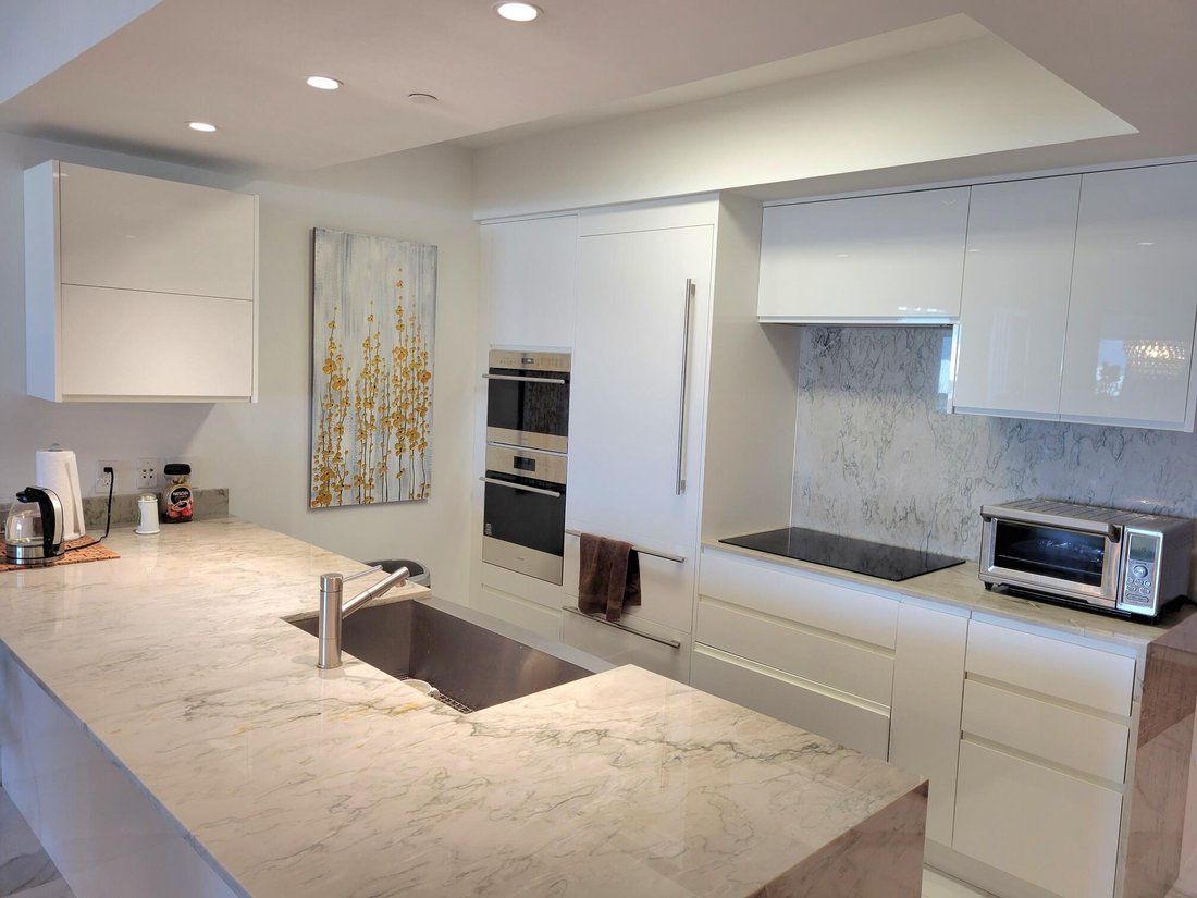 Condo in Hallandale Beach, Florida, United States 2 - 18322677