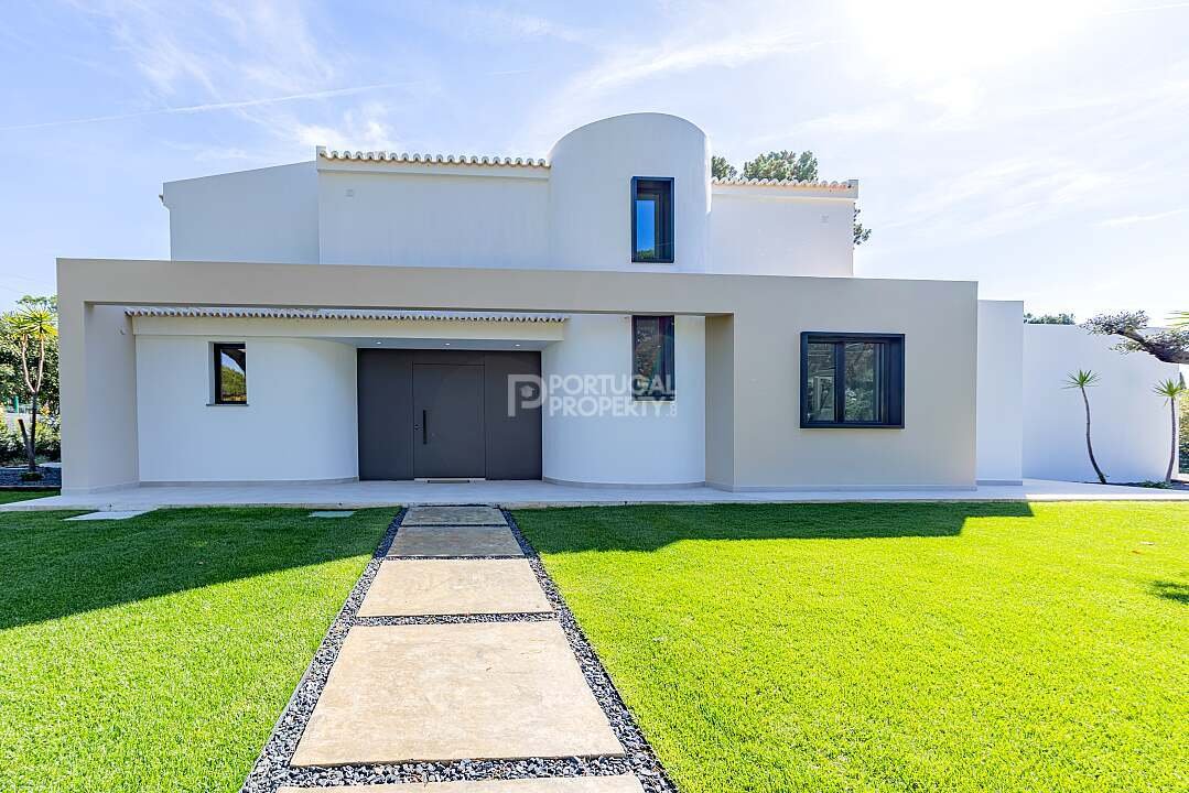 Villa in Vilamoura, Quarteira, Algarve 2 - 18321198