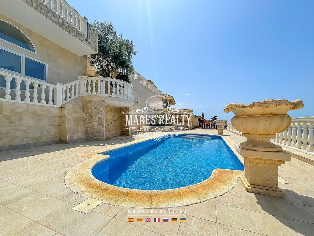 Villa in Lloret de Mar, Catalonia, Spain 4 - 18319841
