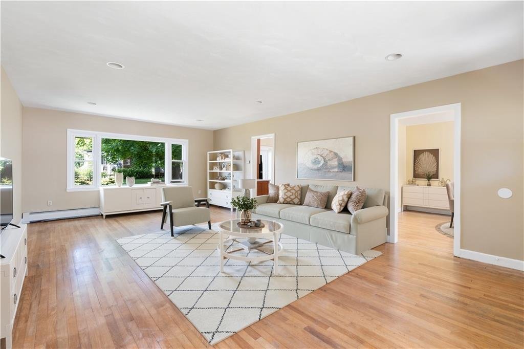 House in Middletown, Rhode Island, United States 4 - 18319438