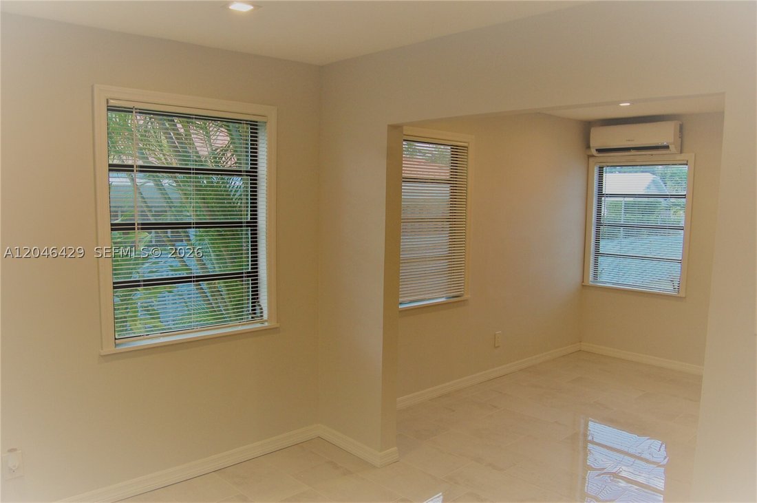 House in Miami, Florida, United States 4 - 18321775