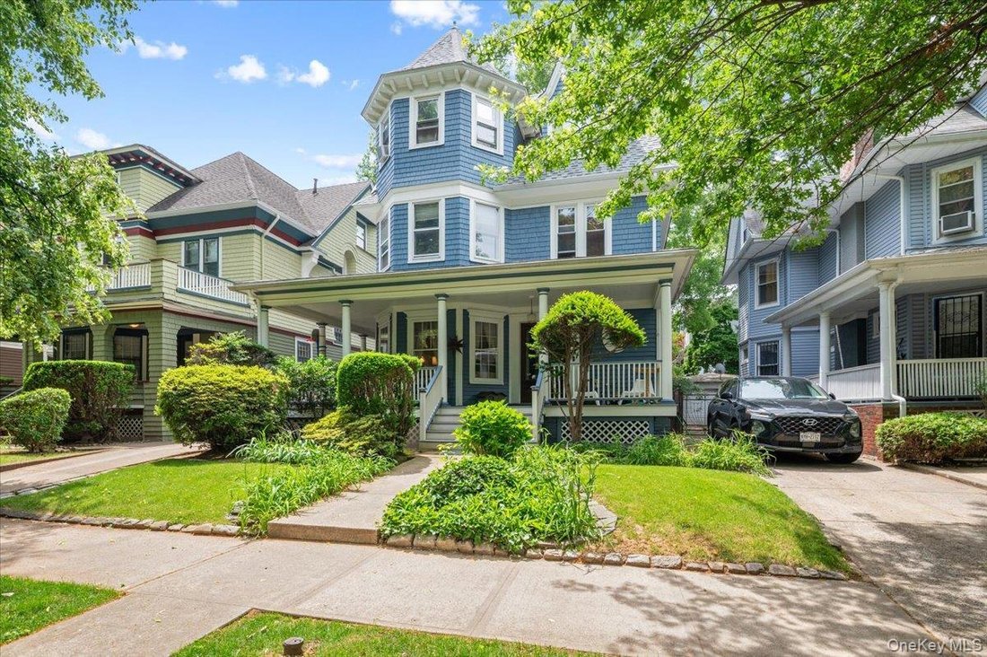 House in New York, New York, United States 2 - 18320798