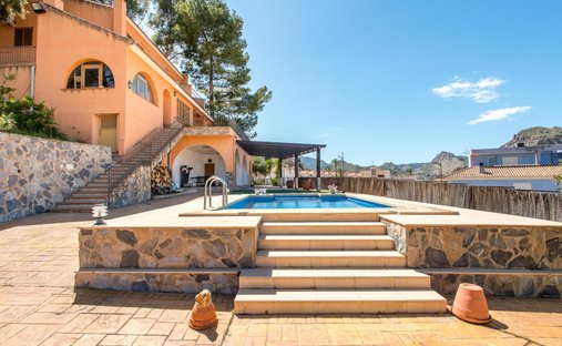 Villa in Villanueva del Rio Segura, Región de Murcia, Spain 1