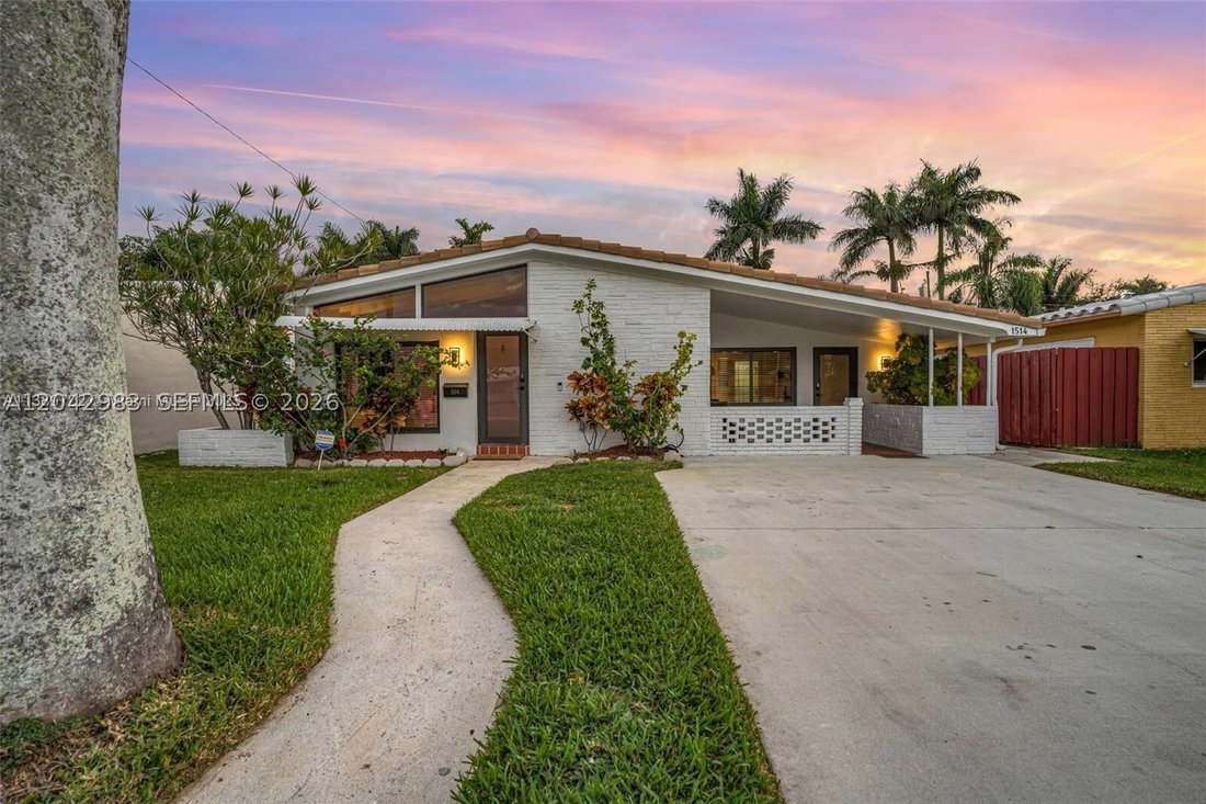 House in Hollywood, Florida, United States 1 - 18321829