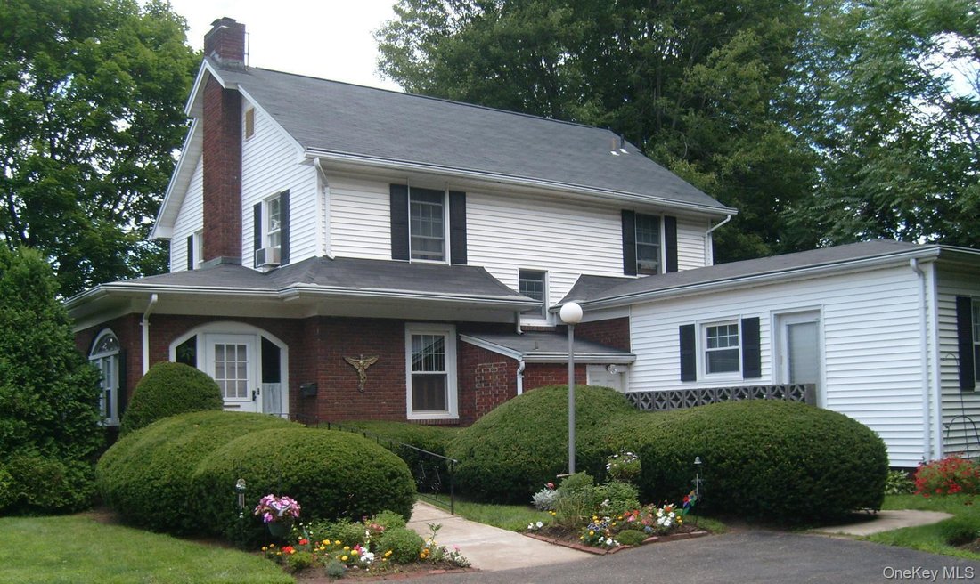 House in Montebello, New York, United States 3 - 18322435