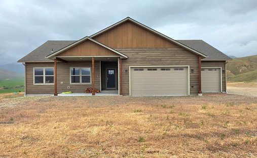 House in Carmen, Idaho, United States 1