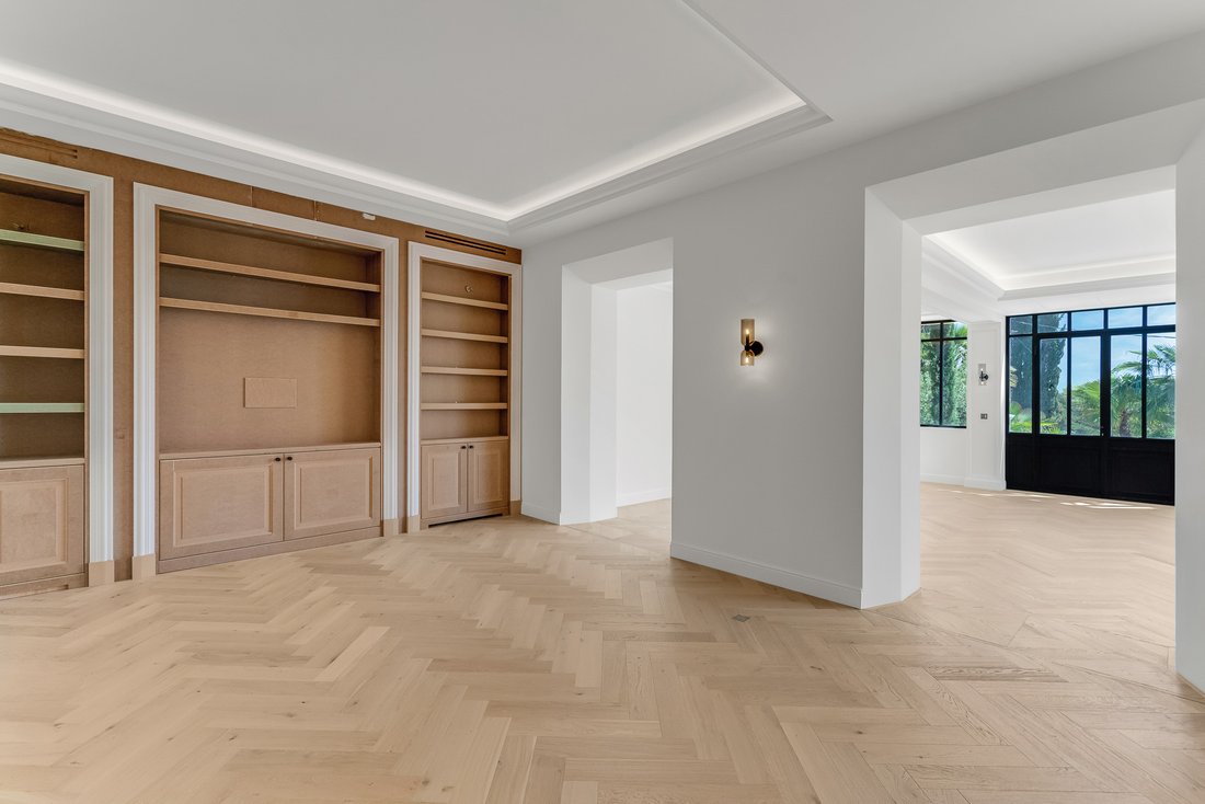 House in Les Plaines-Les Tasses, Saint-Raphaël, France 2 - 18319591