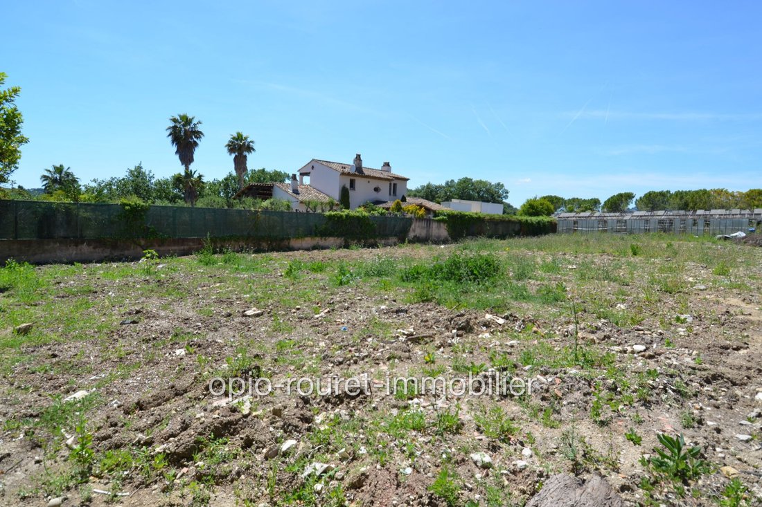 Land in Châteauneuf-Grasse, Provence-Alpes-Côte d'Azur, France 3 - 18318965