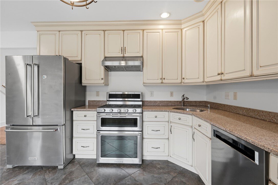 Newport, Rhode Island, United States 4 - 18318161