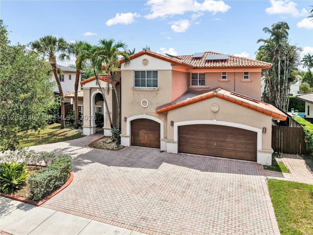 House in Hialeah, Florida, United States 2 - 17909859