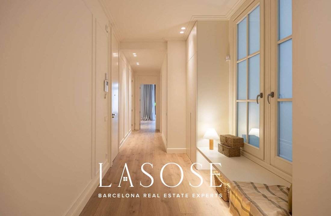 Apartment in Eixample, Barcelona, Spain 3 - 18319570