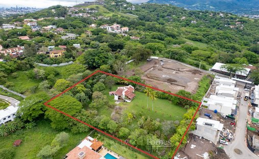 Land in Pozos, San José Province, Costa Rica 1