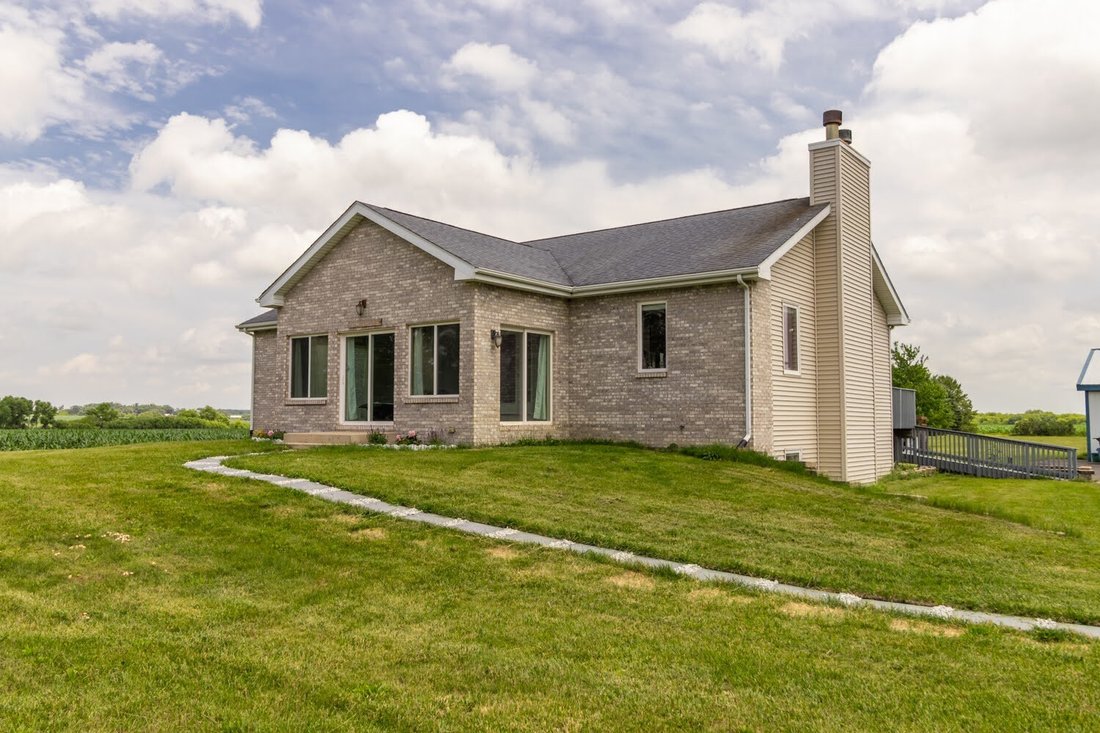 House in Capron, Illinois, United States 2 - 18322324