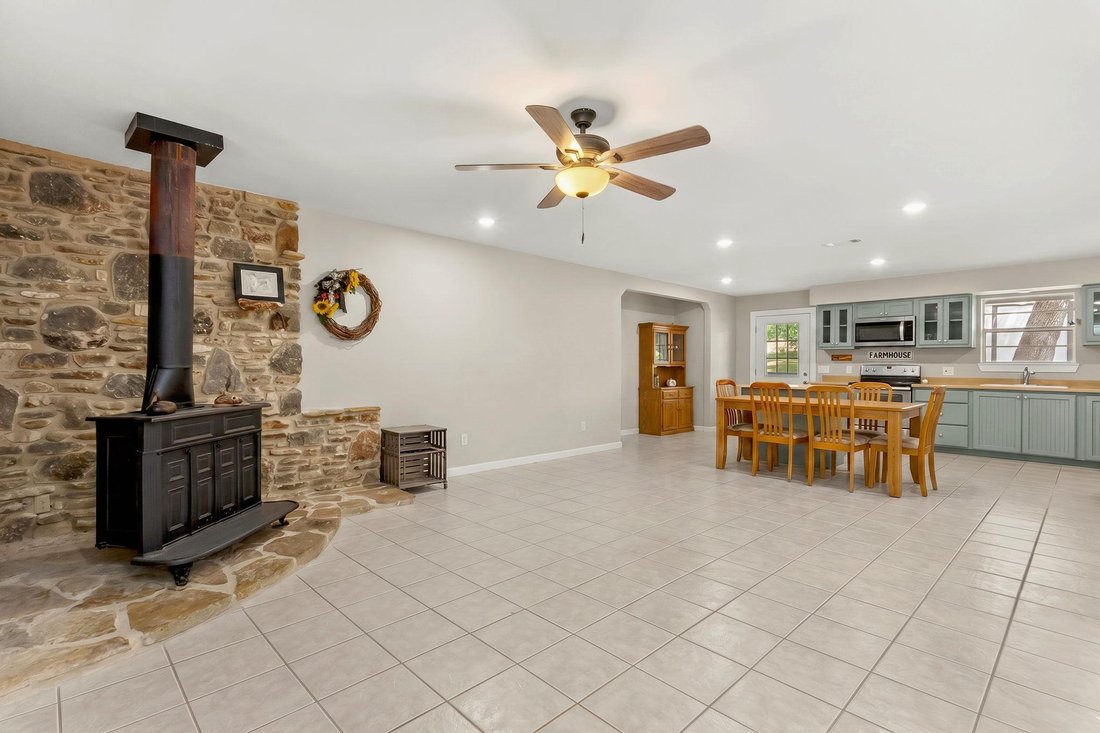 House in Canyon Lake, Texas, United States 4 - 18321604