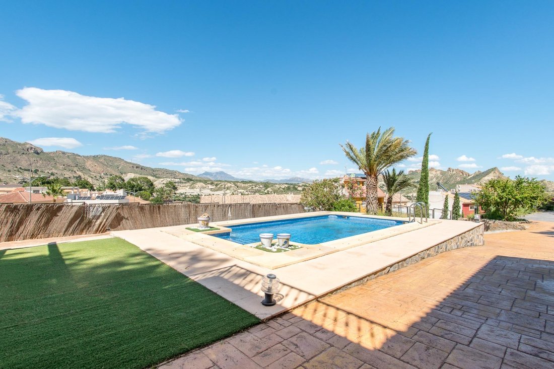 Villa in Villanueva del Rio Segura, Región de Murcia, Spain 1 - 18320924